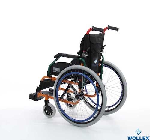 W980 ÇOCUK TEKERLEKLİ SANDALYE 