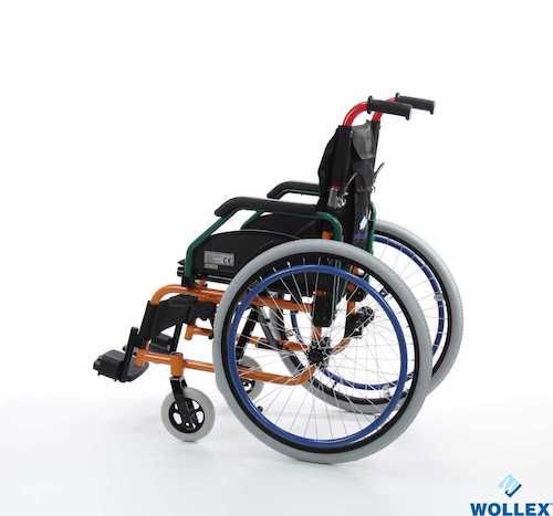 W980 ÇOCUK TEKERLEKLİ SANDALYE 