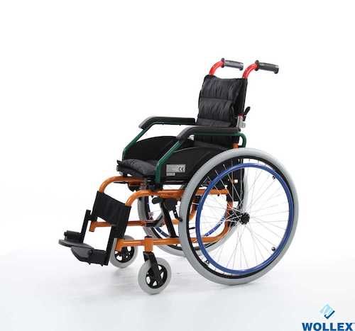 W980 ÇOCUK TEKERLEKLİ SANDALYE 