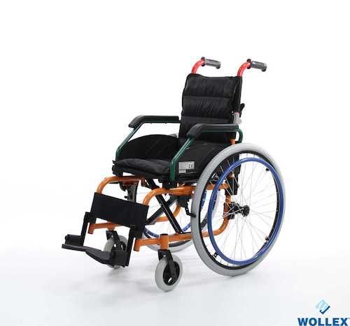 W980 ÇOCUK TEKERLEKLİ SANDALYE 