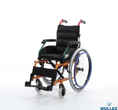W980 ÇOCUK TEKERLEKLİ SANDALYE 