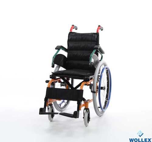 W980 ÇOCUK TEKERLEKLİ SANDALYE 