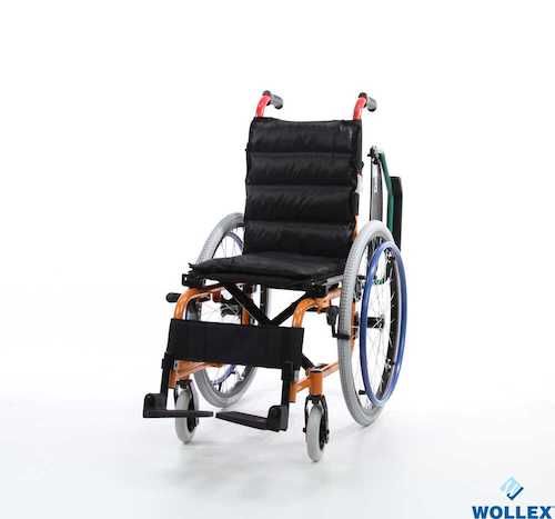 W980 ÇOCUK TEKERLEKLİ SANDALYE 