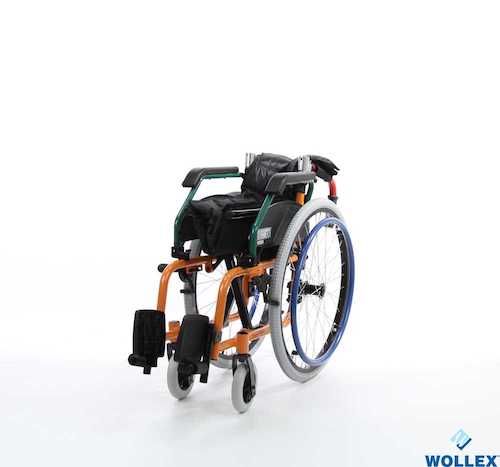 W980 ÇOCUK TEKERLEKLİ SANDALYE 