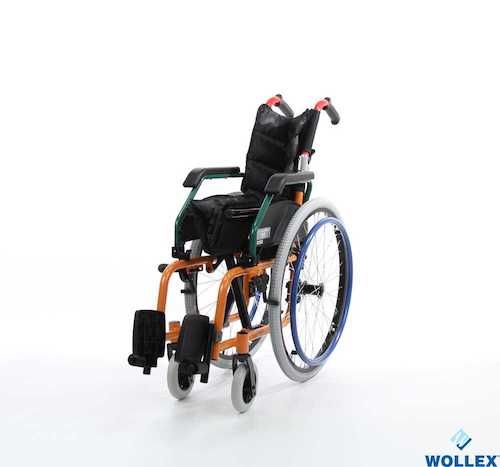 W980 ÇOCUK TEKERLEKLİ SANDALYE 