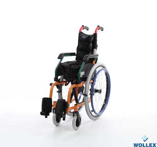 W980 ÇOCUK TEKERLEKLİ SANDALYE 